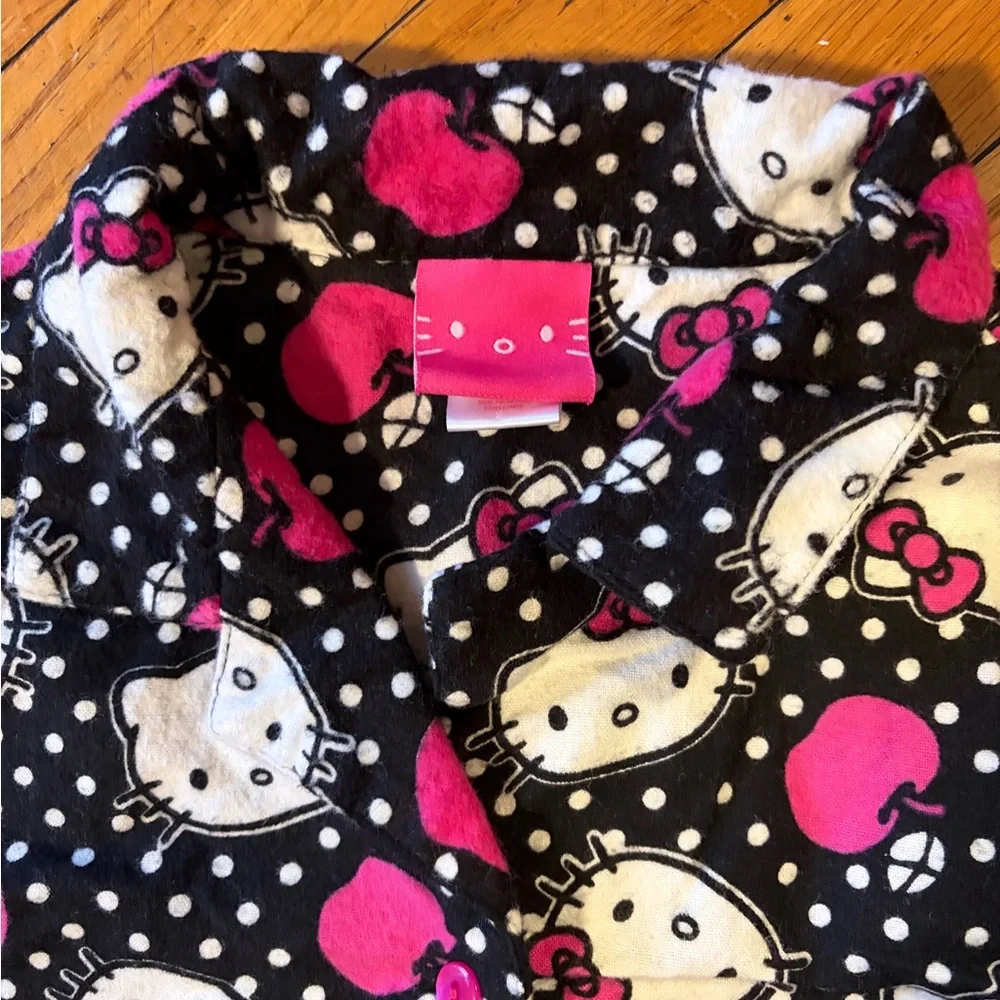 Hello Kitty Black, White & Pink Fleece Pajama Set Girl’s Med. 100% Cotton! Soft!